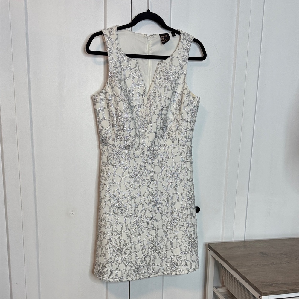 Rock & Shine White and Grey Shimmer Patterned Dress - Small